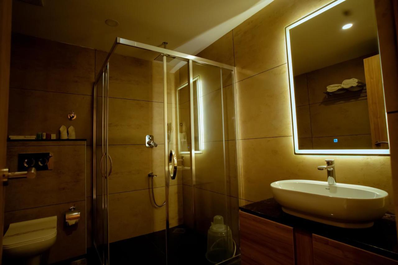 Beeza Clubhouse Hotell Kottayam Exteriör bild